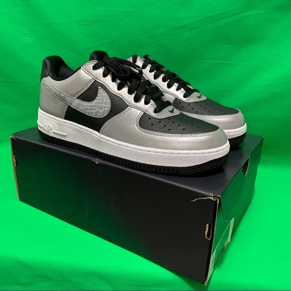 Nike Air Force 1 Silver Snake - New With Box - Picture 2 of 16
